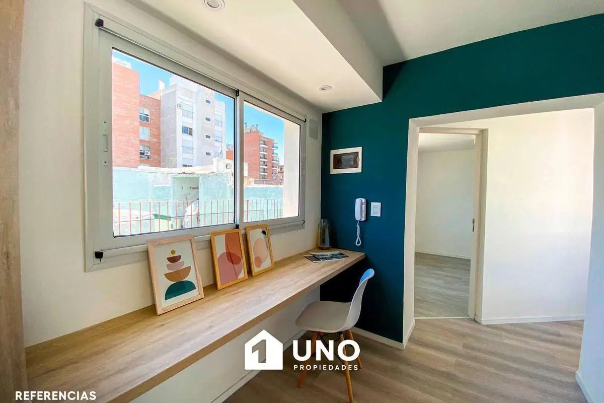 Casa reciclada de 3 dormitorios. Con patio, terraza con parrillero y piscina. 5