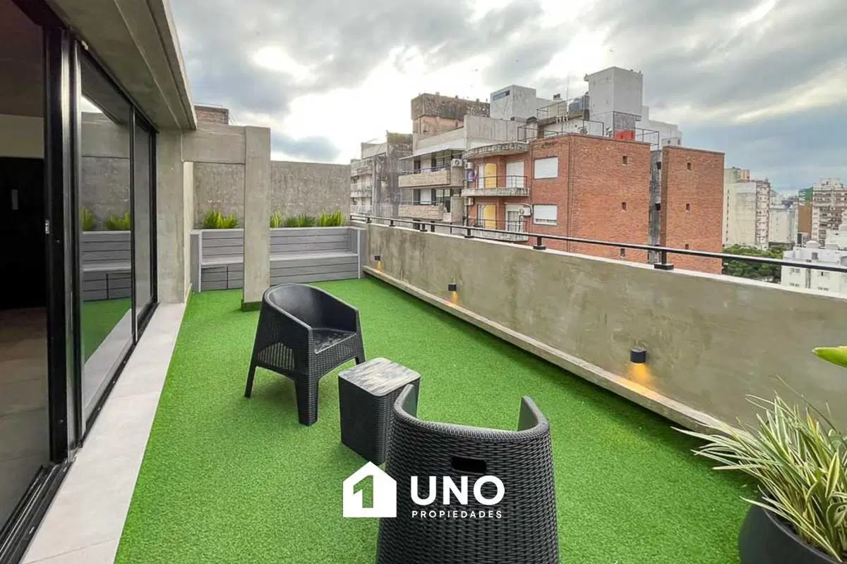 Departamento interno de 2 dormitorios con balcón y amenities. 2