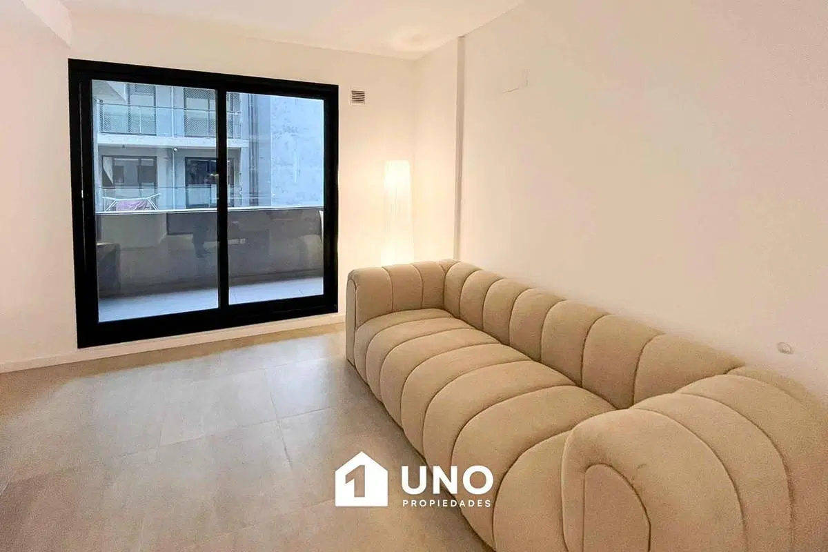Departamento interno de 2 dormitorios con balcón y amenities. 3