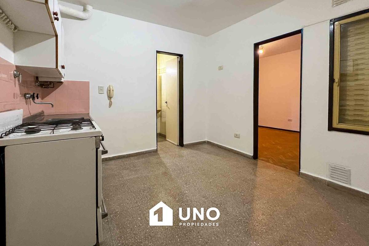 Departamento de 1 dormitorio, próximo al Parque Independencia.