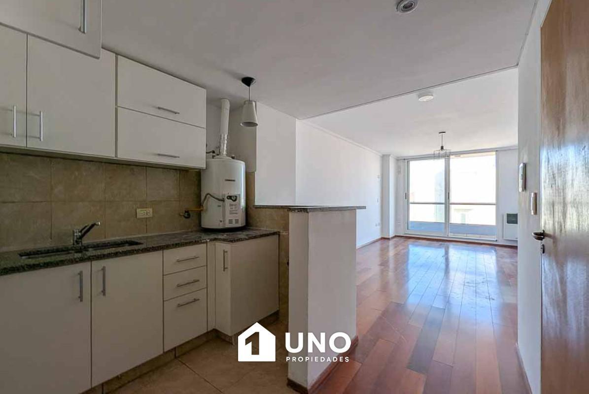 Foto de Monoambiente en barrio Lourdes, con balcón y vista panorámica, imagen 1