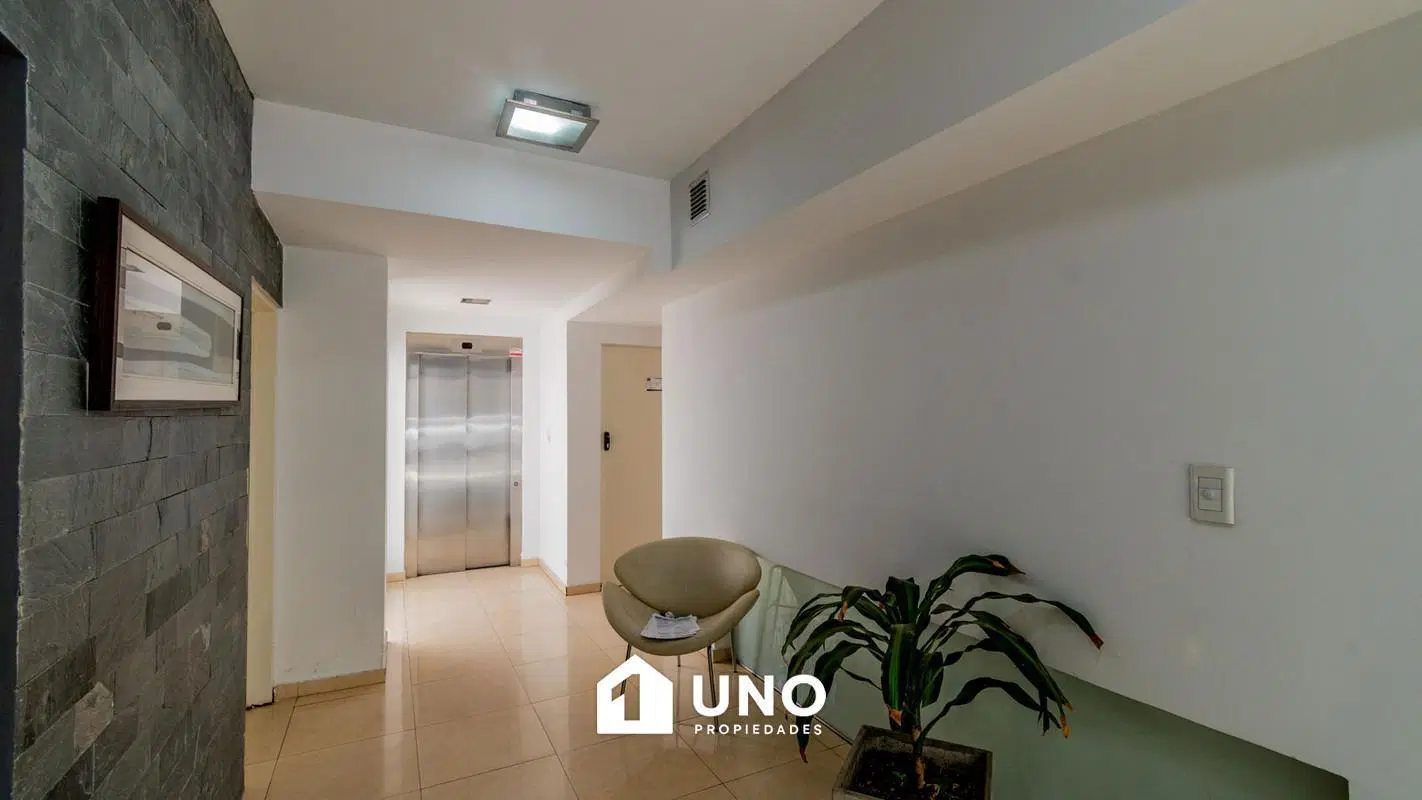 Dpto de 1 Dormitorio Externo con Balcones y Ventilación Cruzada en Barrio Martin. 2