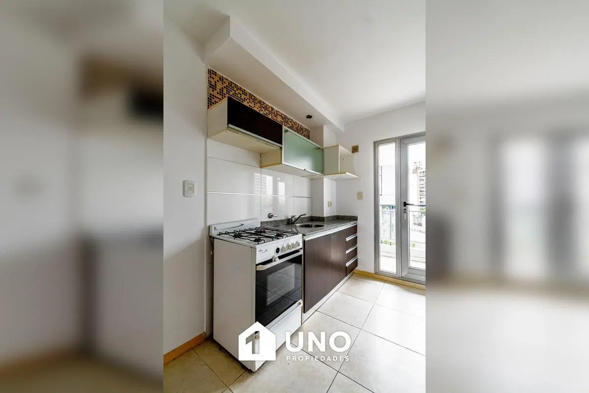 Dpto de 1 Dormitorio Externo con Balcones y Ventilación Cruzada en Barrio Martin. 8