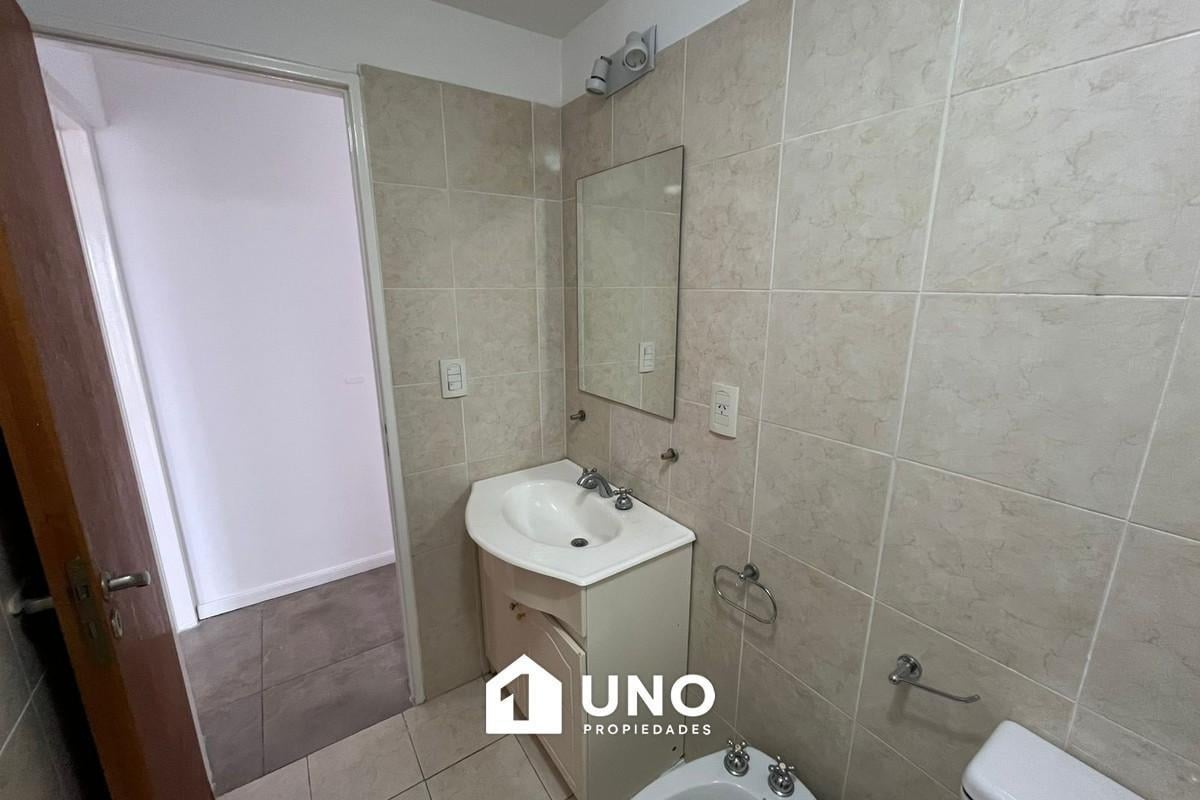 Foto de Departamento un dormitorio con balcón al frente., imagen 4