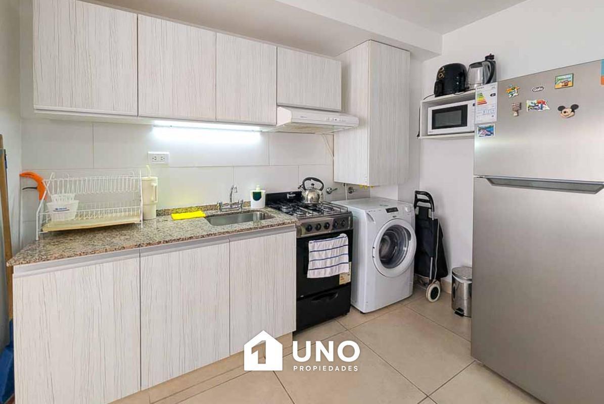 Foto de Departamento orientado al este con balcón. Apto crédito., imagen 2