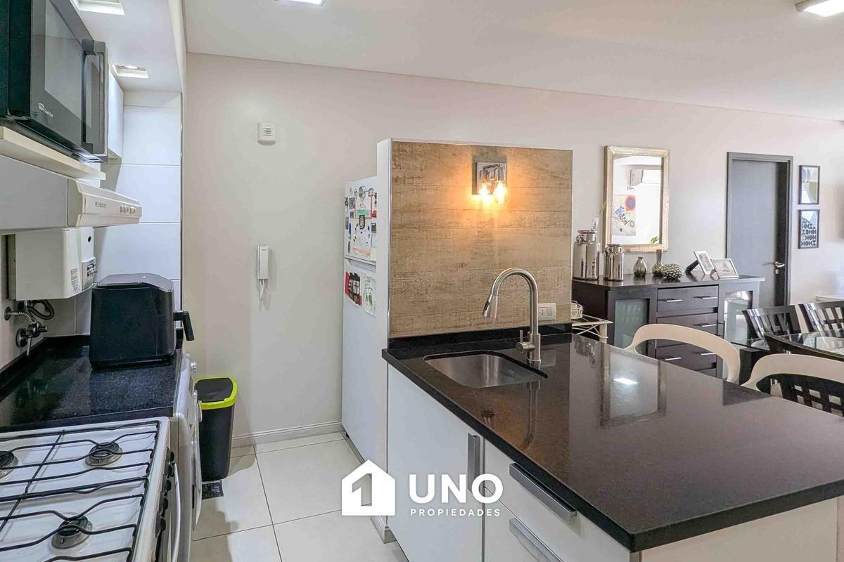 Foto de Departamento de 1 dormitorio con patio exclusivo con parrillero. Apto, imagen 4