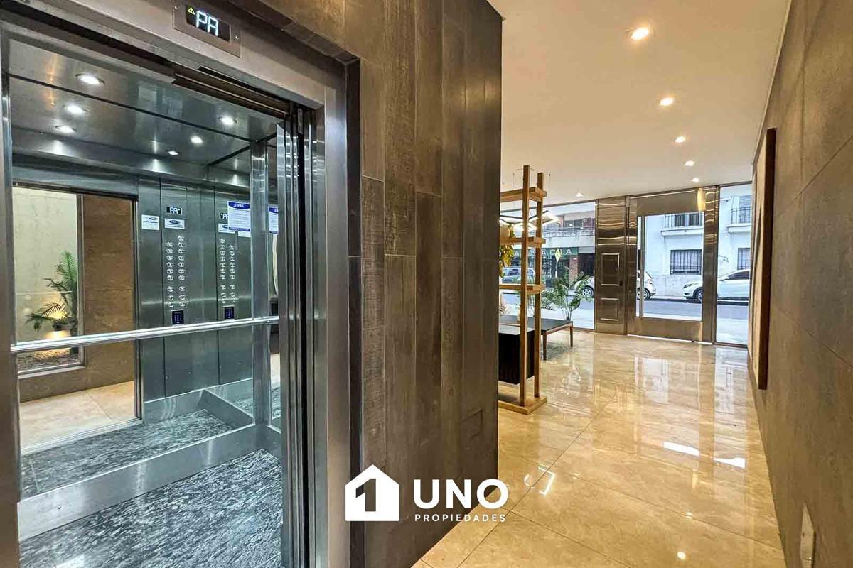 Foto de Oficina amplia con patio y amenities, entrega inmediata. Cochera, imagen 3