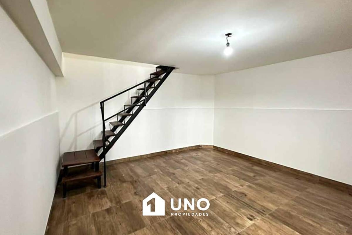 Foto de Casa de pasillo en PH tipo dúplex de 1 dormitorio en zona centro. Apto, imagen 5