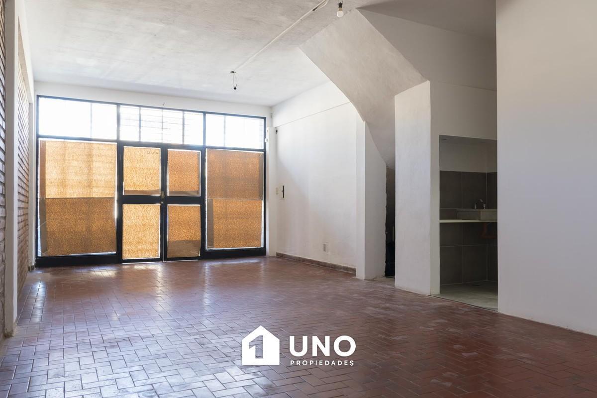 Foto de Local comercial en San Juan 4826, 30m2 con baño y depósito, ideal para, imagen 3