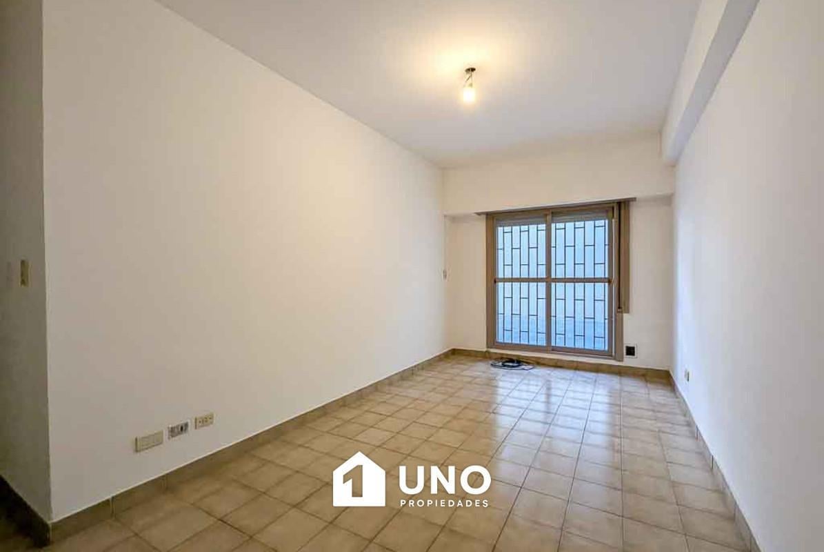 Foto de Semipiso 1 dormitorio con patio en barrio Martin., imagen 3
