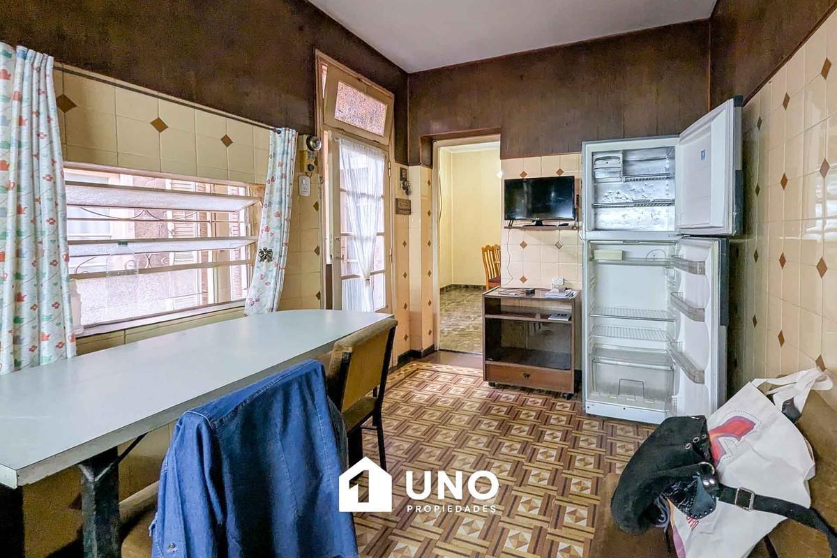 Foto de Casa de pasillo de 2 dormitorios con terraza exclusiva., imagen 4
