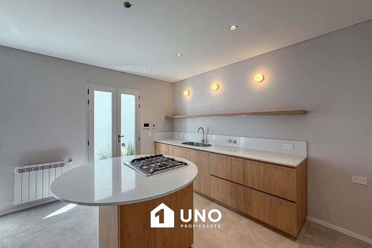 Foto de Casa de pasillo a estrenar de 3 dormitorios en zona río, con terraza, imagen 2