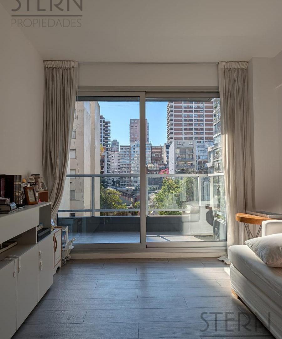Espectacular 4 ambientes al frente con Cochera. Mucha luz en Las Cañitas - Edificio Town House