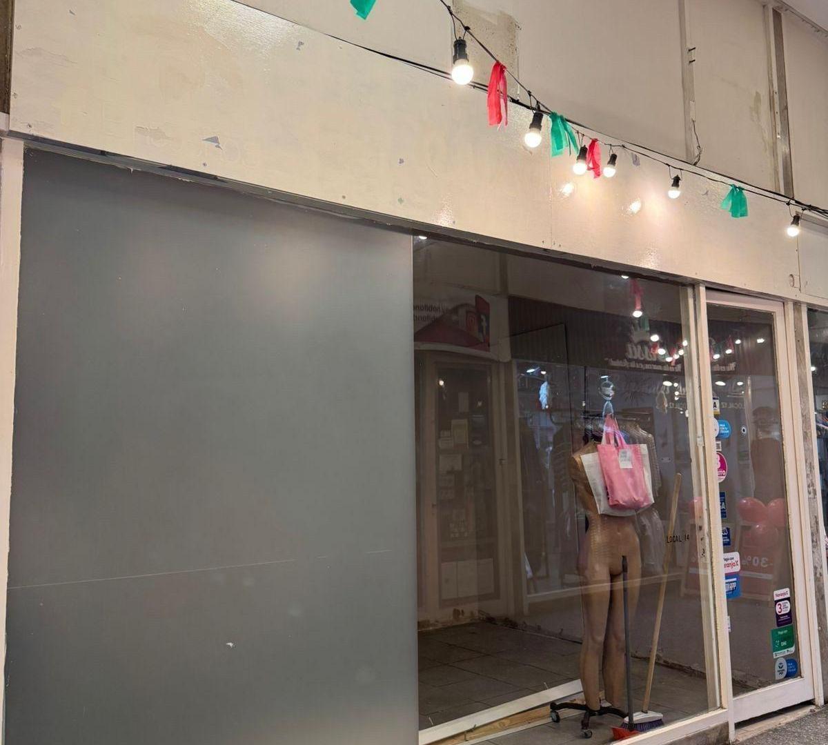 Local en calle 12 la más comercial ! - La Plata