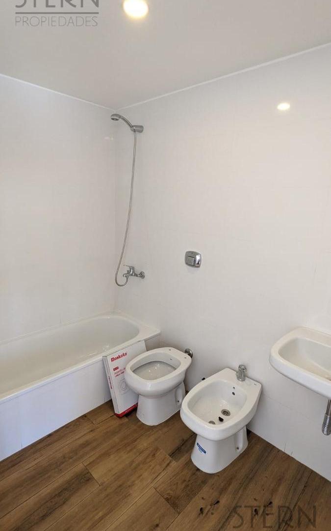 Foto de MODERNO 2 AMBIENTES - 45 M2 - AMPLIO CON BALCON y VISTA ABIERTA - Villa, imagen 5