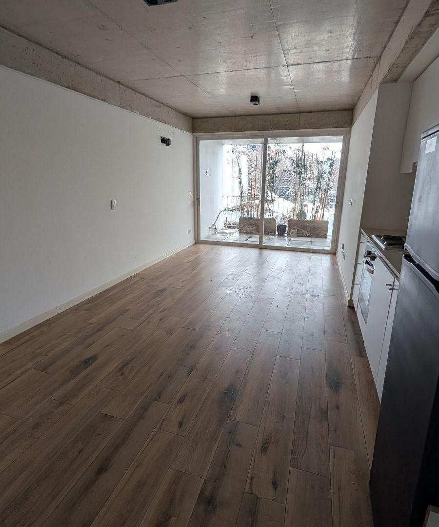 Foto de MODERNO 2 AMBIENTES - 45 M2 - AMPLIO CON BALCON y VISTA ABIERTA - Villa, imagen 2
