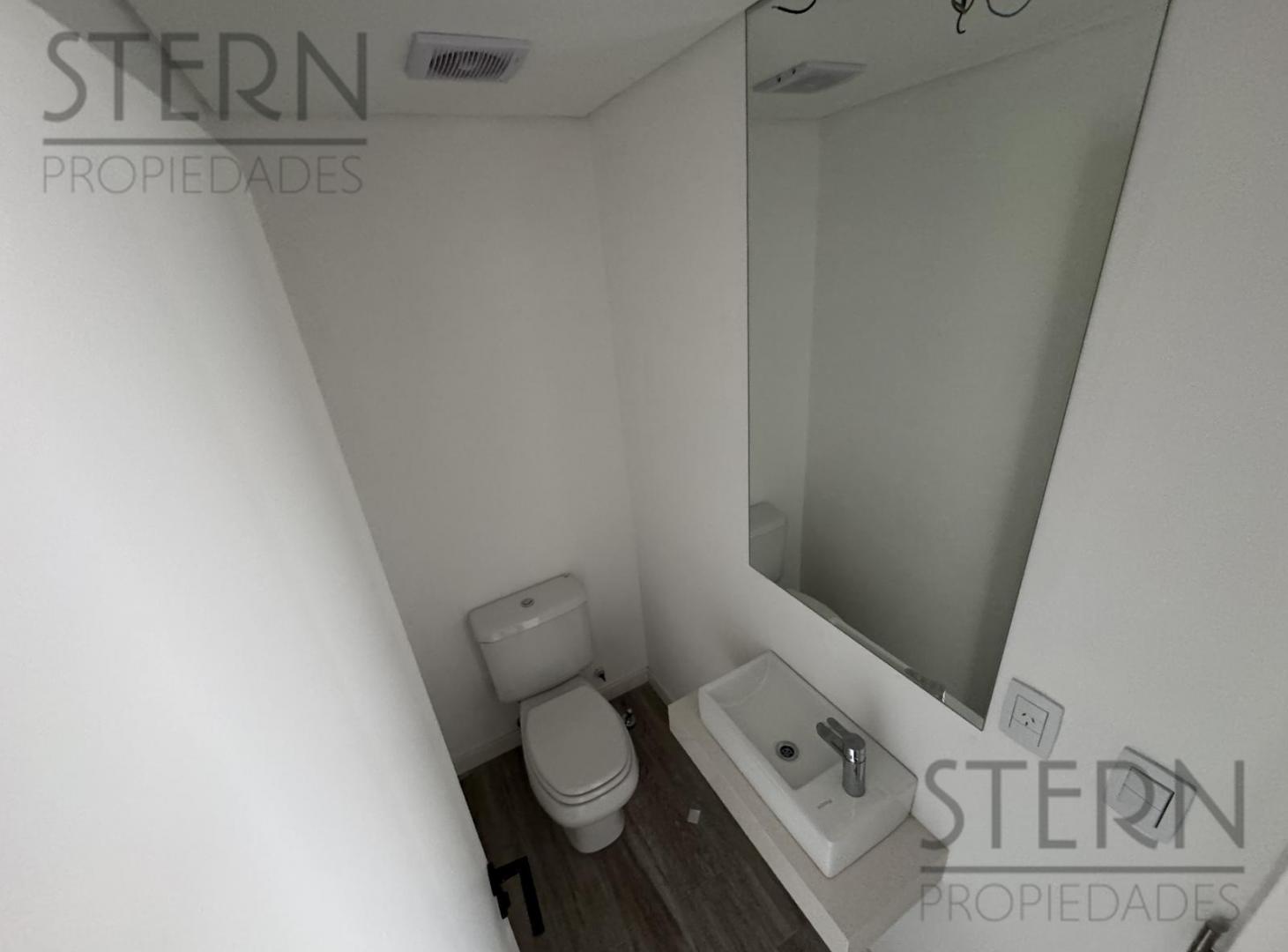 Foto de IMPERDIBLE 4 AMB, FULL AMENITIES CON COCHERA EN DEVOTO, imagen 2