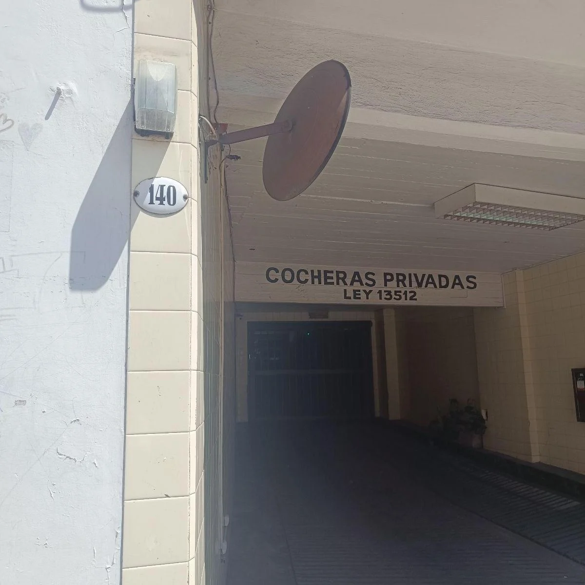 Cochera - Las Cañitas