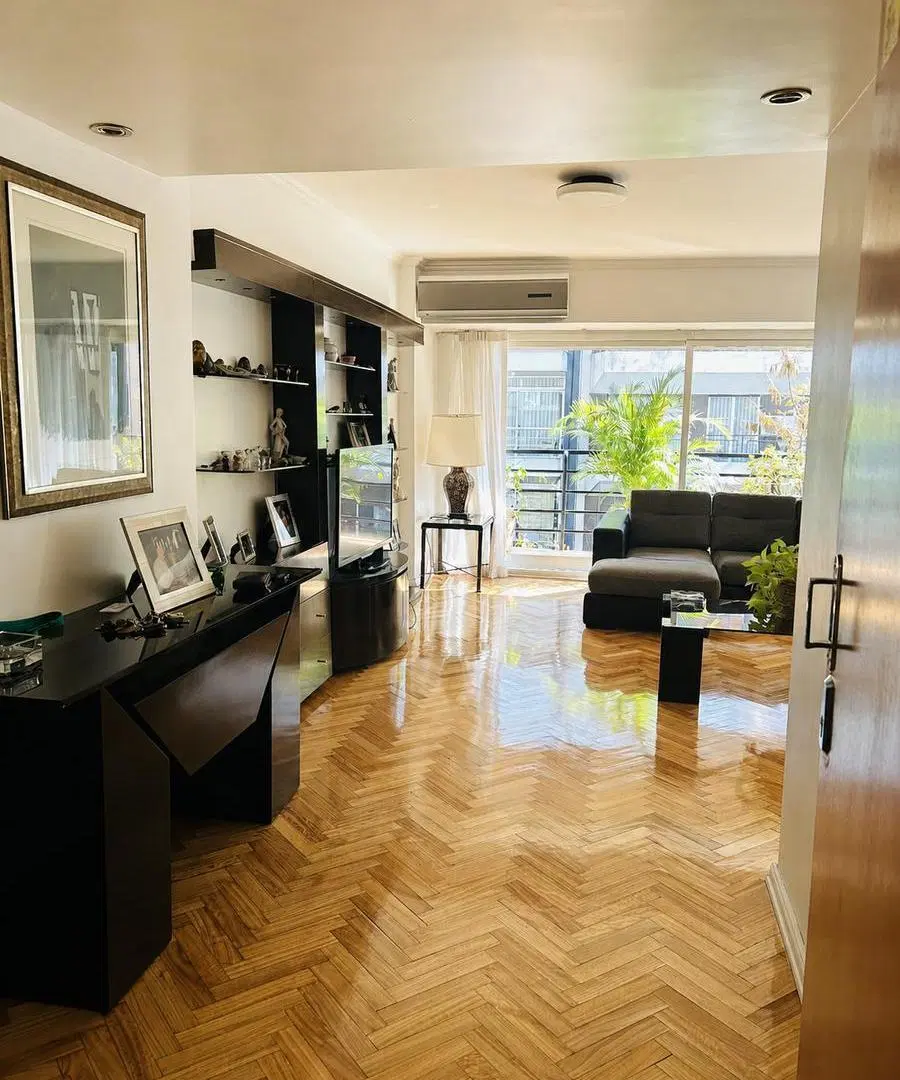 Piso exclusivo de 4 ambientes con dependencia, balcón aterrazado y cochera - Las Cañitas 2