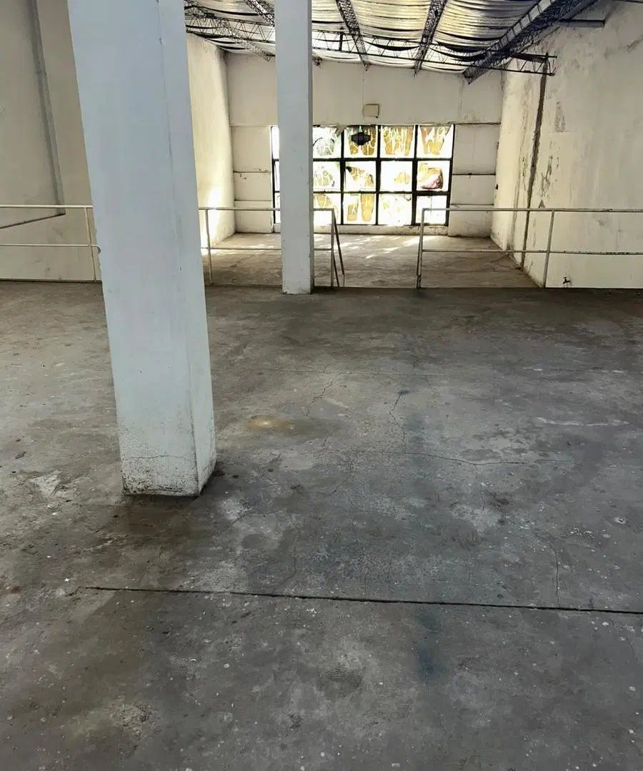 IMPORTANTE LOCAL COMERCIAL DE 500 m² SOBRE AV. BELGRANO 2