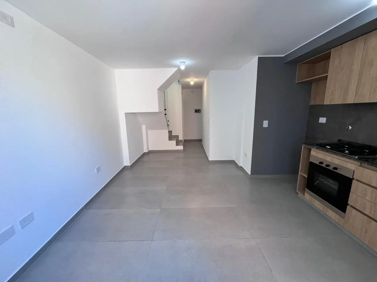 !!VDO. DUPLEX 2 DORM. A ESTRENAR NVA CBA EXCELENTE INVERSION!! 4