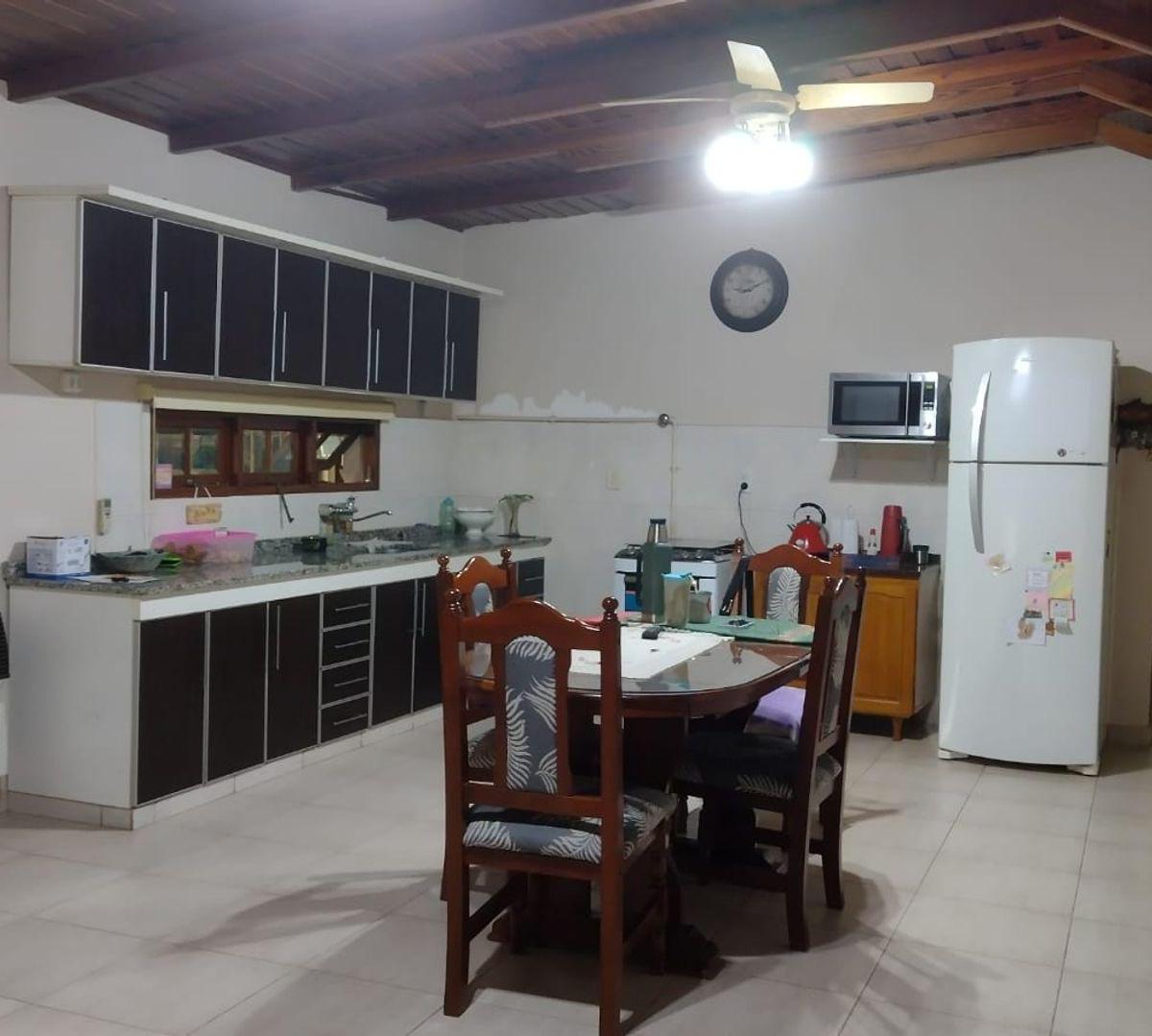 Dos Viviendas/sobre Av/barrio Sarmiento 3