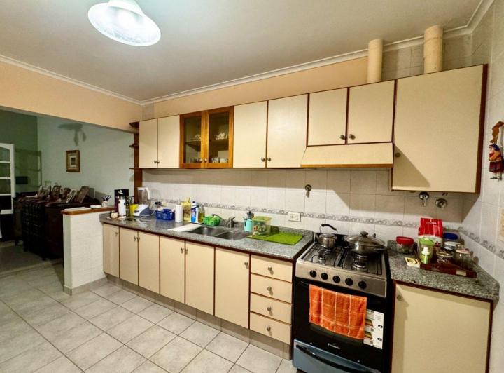 VENTA/CASA/DOS DORMITORIOS/SERVICIOS/RAFAELA 4