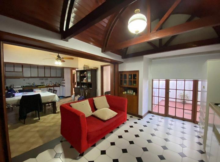 REMAX VENDE/CASA/APTA CREDITO/3 DORMI/SERVICIOS 5