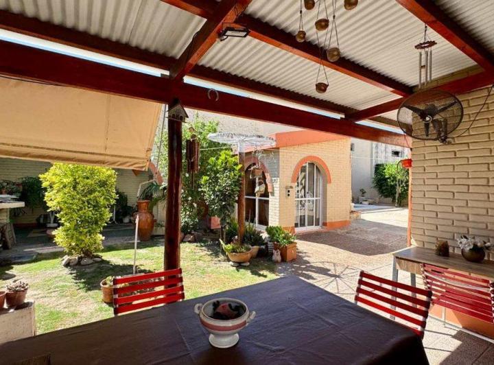 VENTA/CASA APTA A CRÉDITO/3 DORMITORIOS/J DE GARAY 5