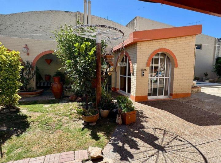 VENTA/CASA APTA A CRÉDITO/3 DORMITORIOS/J DE GARAY 4