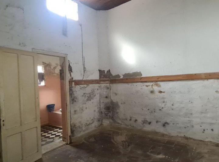 VENTA/CASA/ZONA CENTRICA/A REFACCIONAR 4