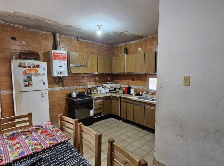 VENTA/CASA 2 DOR./Bº ITALIA/RAFAELA 3
