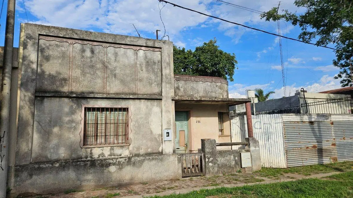 VENTA CASA Bº VILLA ROSAS/ REFACCIONAR O RECICLAR 2