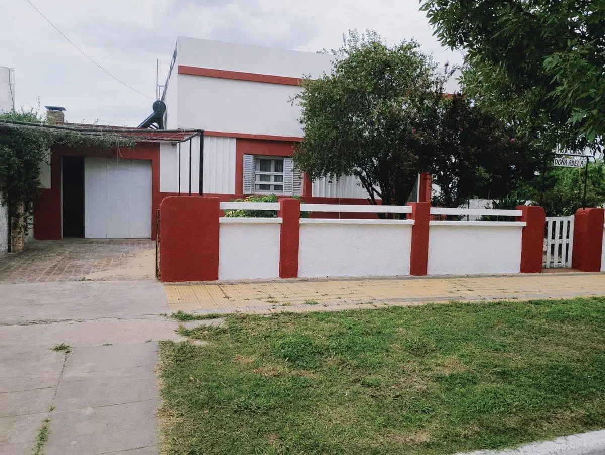 VENTA / CASA / HOSPEDAJE / MOSES VILLE 2