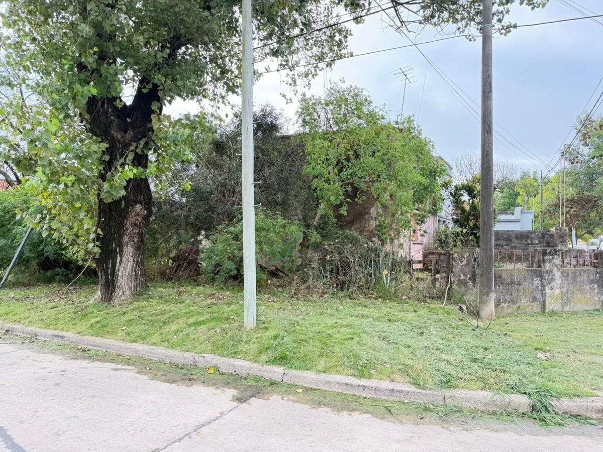 REMAX VENDE/LOTE CONSTRUCCION/ESQUINA/DESARROLLO 3