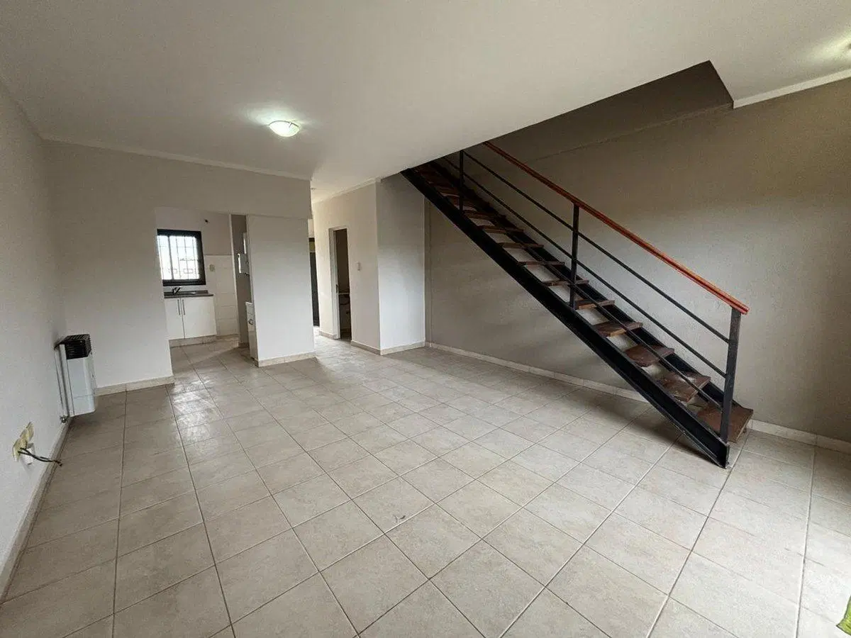 VENTA / DEPARTAMENTO 2 DORMITORIOS / PIZZURNO 4