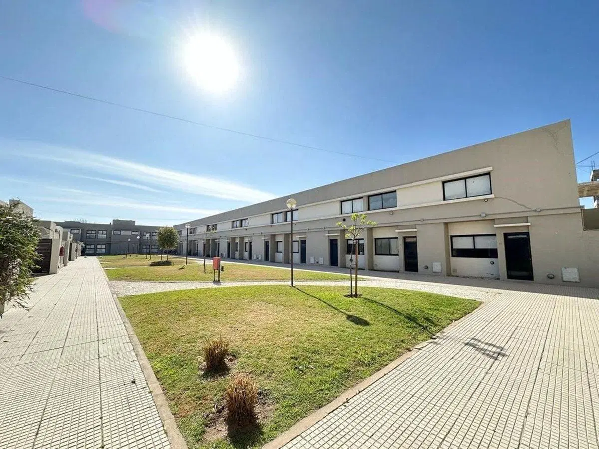 VENTA / DEPARTAMENTO 2 DORMITORIOS / PIZZURNO 2