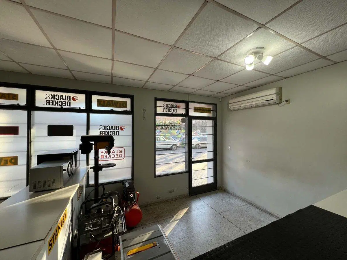 VENTA/LOCAL COMERCIAL/EXCELENTE ESTADO/RAFAELA 5