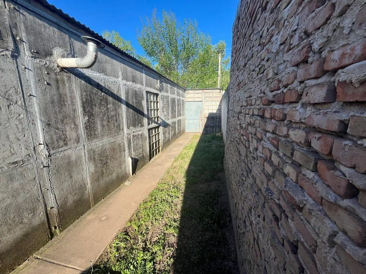 VENTA DE CASA 3 DORMIT./COCHERA/AMPLIO PATIO 5