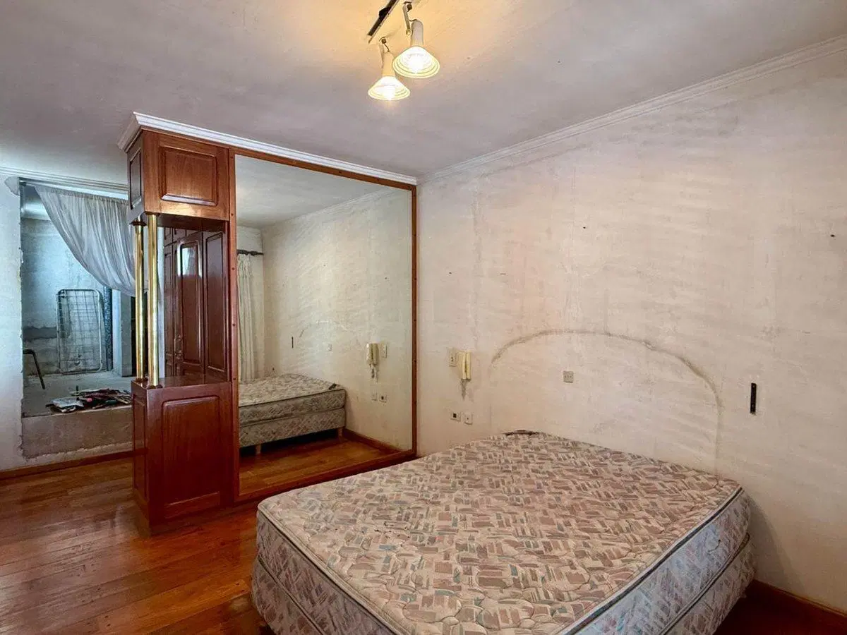VENTA/CASA 4 DORMITORIO/CENTRO/RAFAELA 4