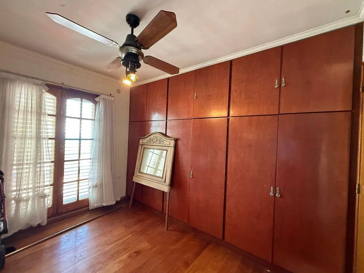 VENTA/CASA 4 DORMITORIO/CENTRO/RAFAELA 3