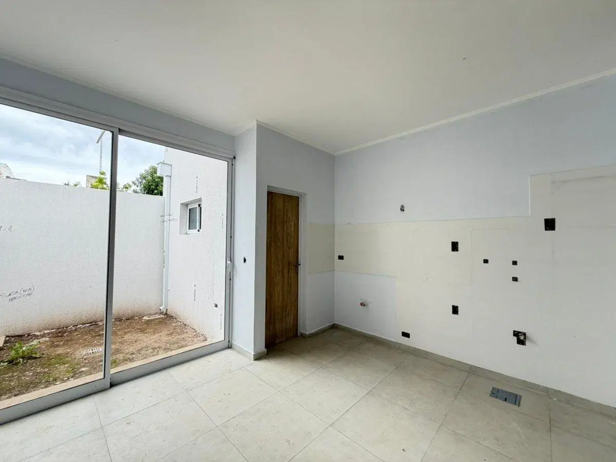 VENTA/DPTO CÉNTRICO/ MONOAMBIENTE/CON SERVICIOS 2