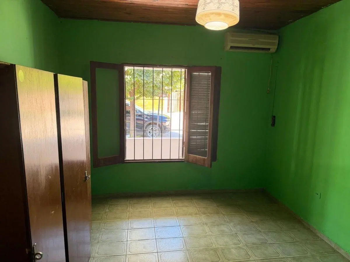 VENTA / CASA FAMILIAR / OPORTUNIDAD BARRIO ITALIA 3