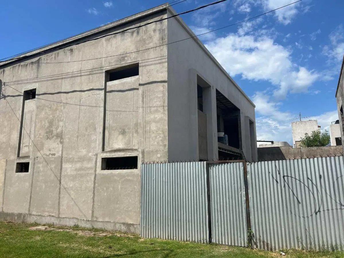 REMAX VENDE/DTO1 DORMI/OPORTUNIDAD/POZO/9 DE JULIO 5