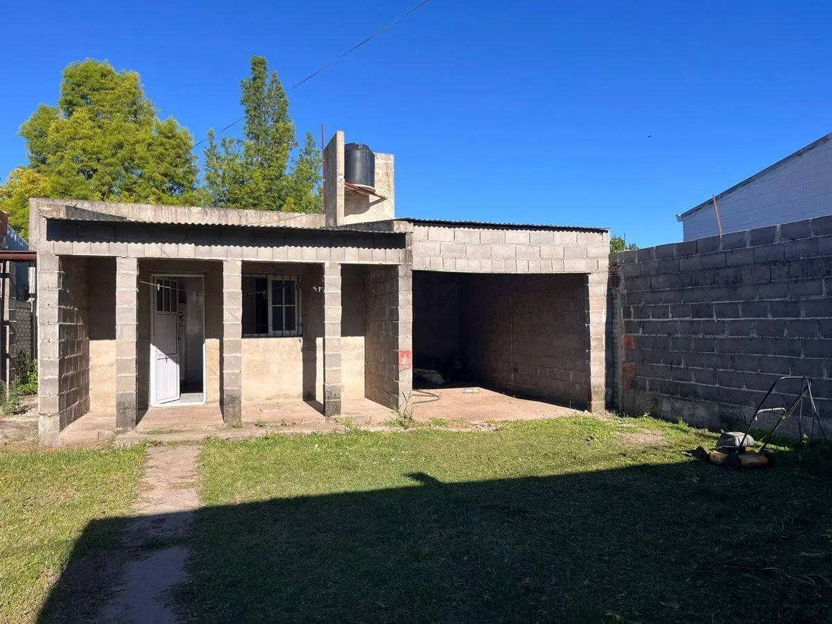 VENTA/CASA Y LOCAL/RAMONA 4