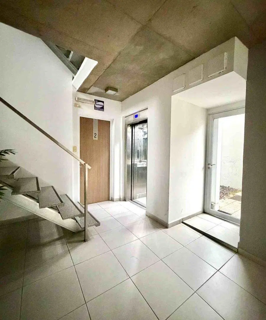 ALQUILER/ DEPARTAMENTO 1 DORM./COCHERA/SERVICIOS 3