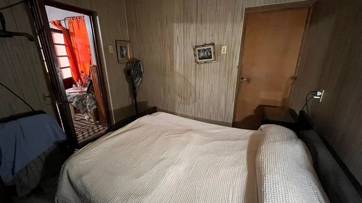 VENTA/CASA/CERES/A REFACCIONAR/OPORTUNIDAD 2