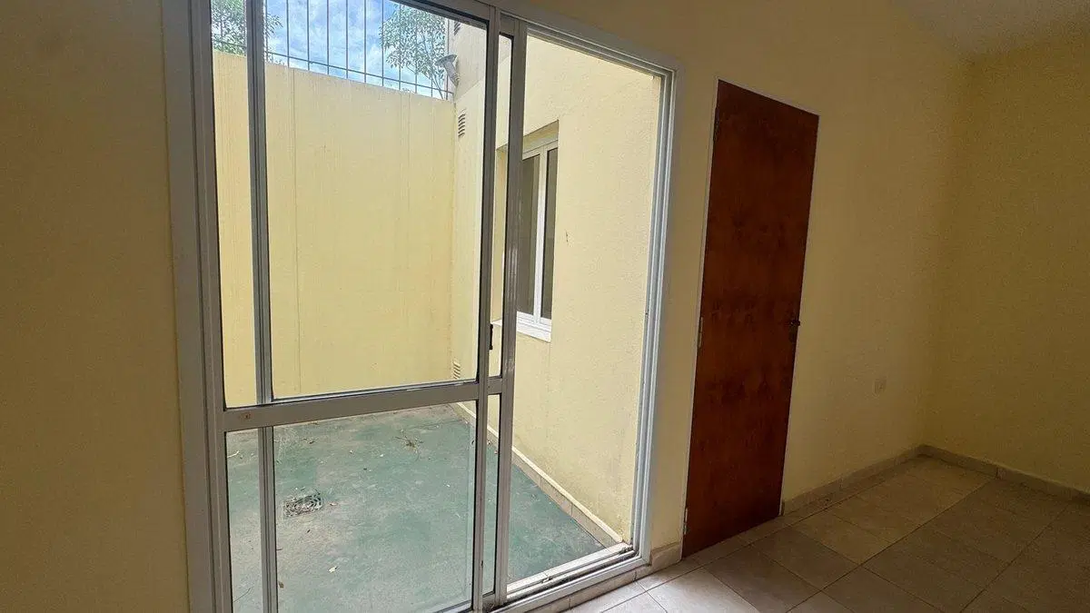 ALQUILER/ DPTO 1 DORM/ FRENTE UTN CASA CENTRAL 8