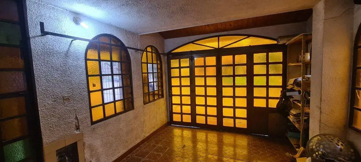 VENTA / CASA / VILLA DEL PARQUE 2