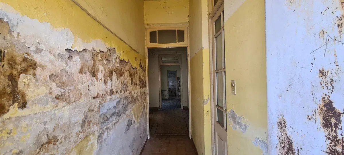 VENTA/CASA/ZONA CENTRICA/A REFACCIONAR 3